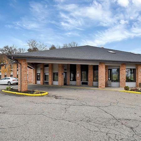 Baymont By Wyndham Zanesville Exterior foto